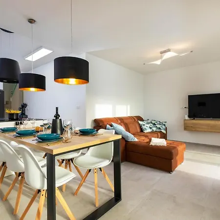 Lavandula By Villa *